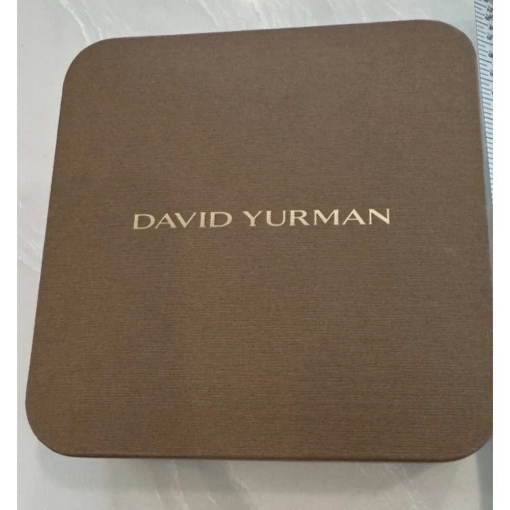 Authentic David Yurman Jewelry Presentation Box 4.5 x 4.5 x 2.25